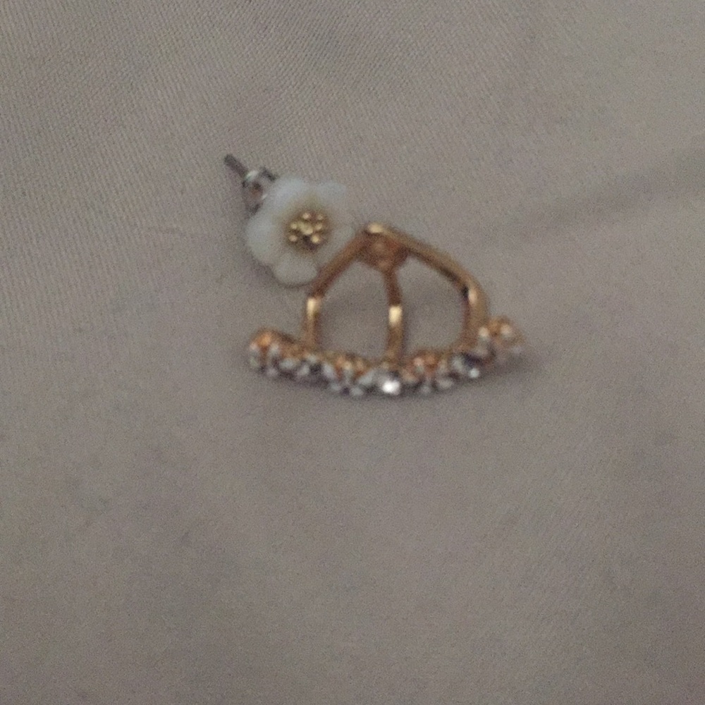 Earings - Picture 2 of 2